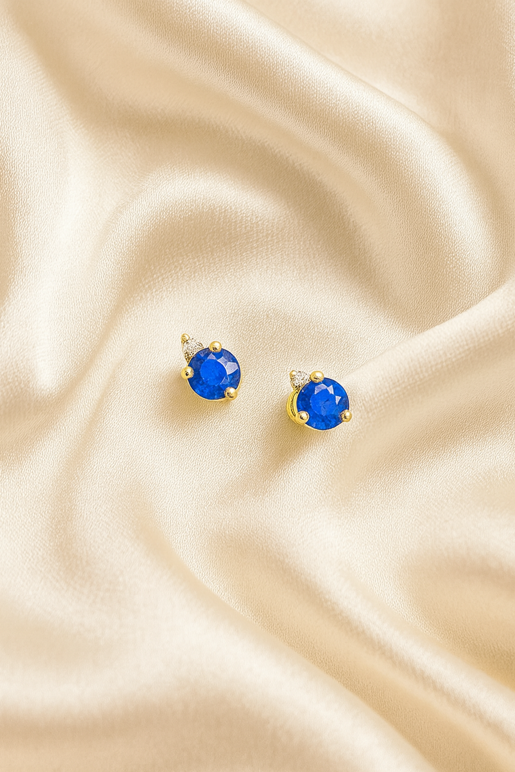Sapphire Stud Earrings – 18K Gold Plated Minimal Luxury