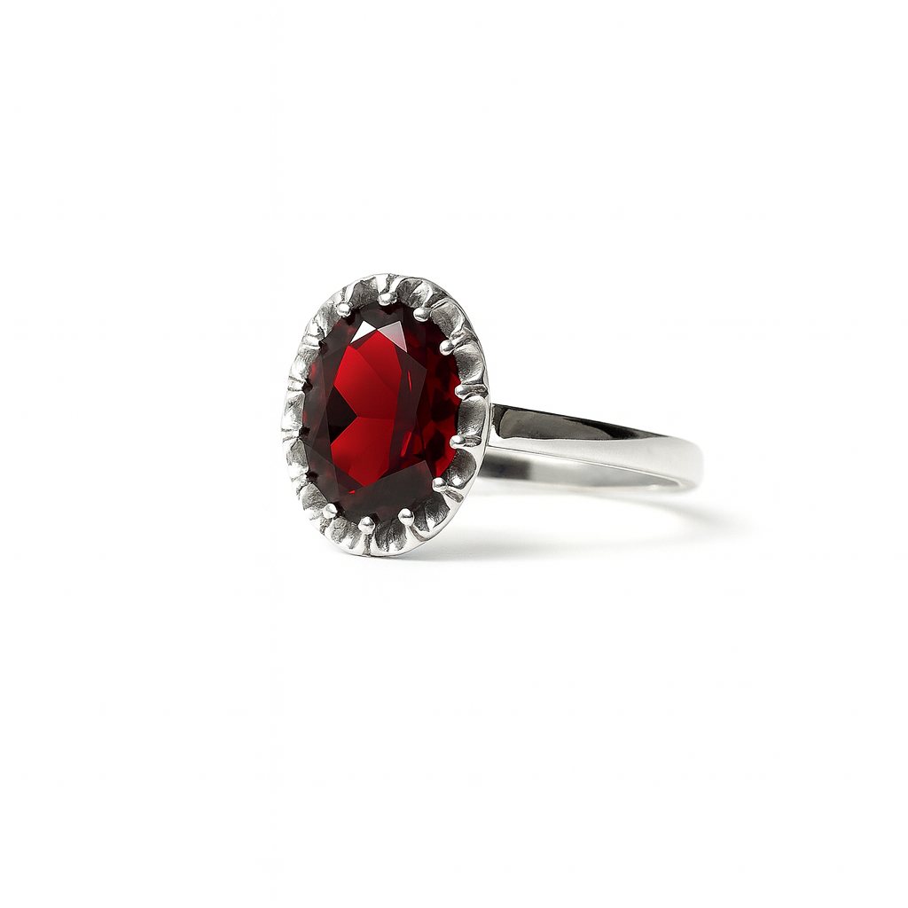 Garnet Ring in Sterling Silver 925